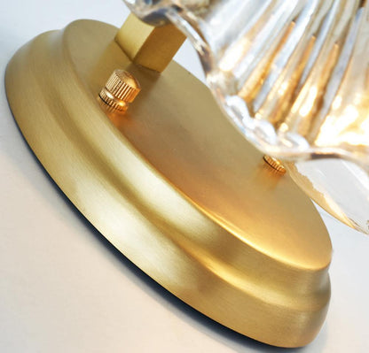 Shell Wall Light With Brass Finish Elegant Accent Lighting NALANI