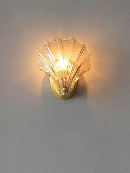 Shell Wall Light With Brass Finish Elegant Accent Lighting NALANI