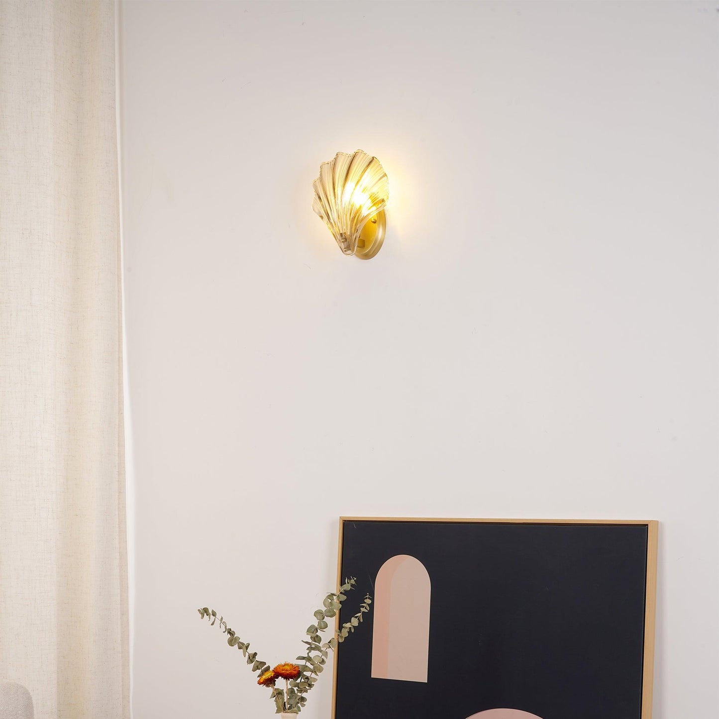 Shell Wall Light With Brass Finish Elegant Accent Lighting NALANI