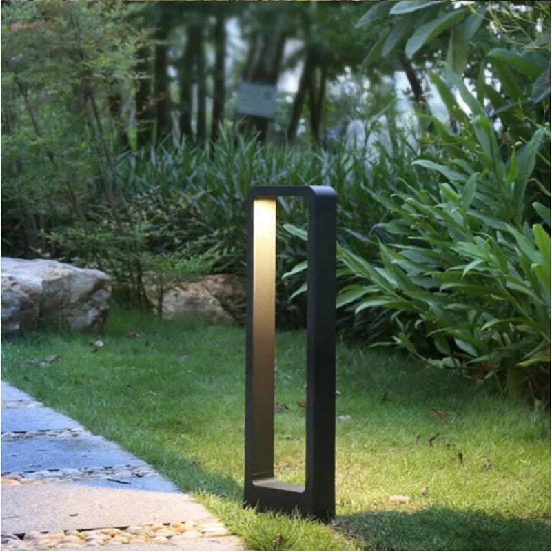 Sustainable Outdoor Garden Lamp for Elegant Ambiance NaLani