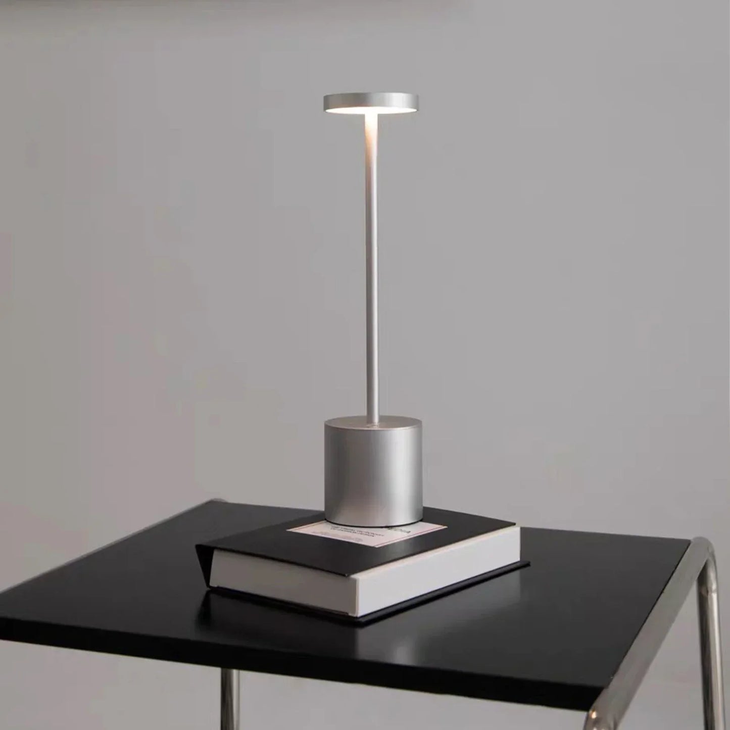 Tèssura | LED Table Lamp with Touch Sensor for Modern Lighting NALANI