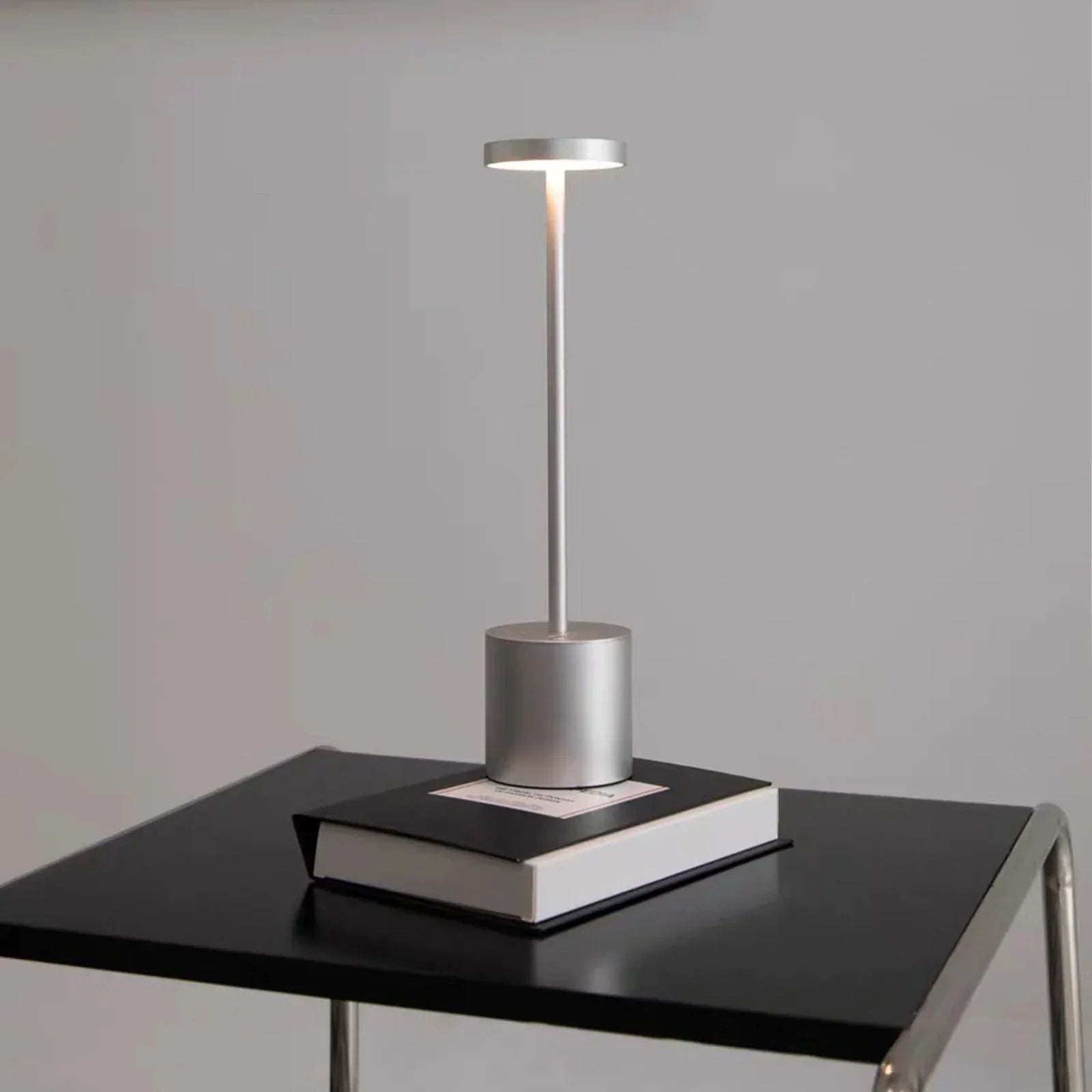 Tèssura | LED Table Lamp with Touch Sensor for Modern Lighting NALANI