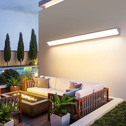 Waterproof LED Wall Light for Elegant Outdoor Ambiance Cold White NaLani