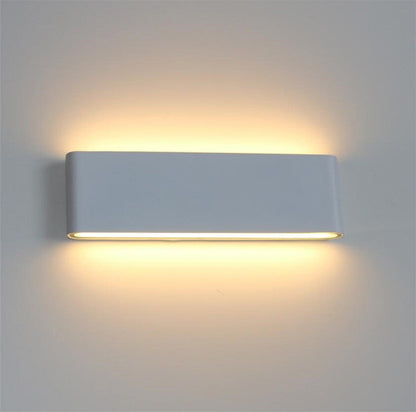 Waterproof Outdoor Wall Lamp with Weather Resistant Design Grey NaLani