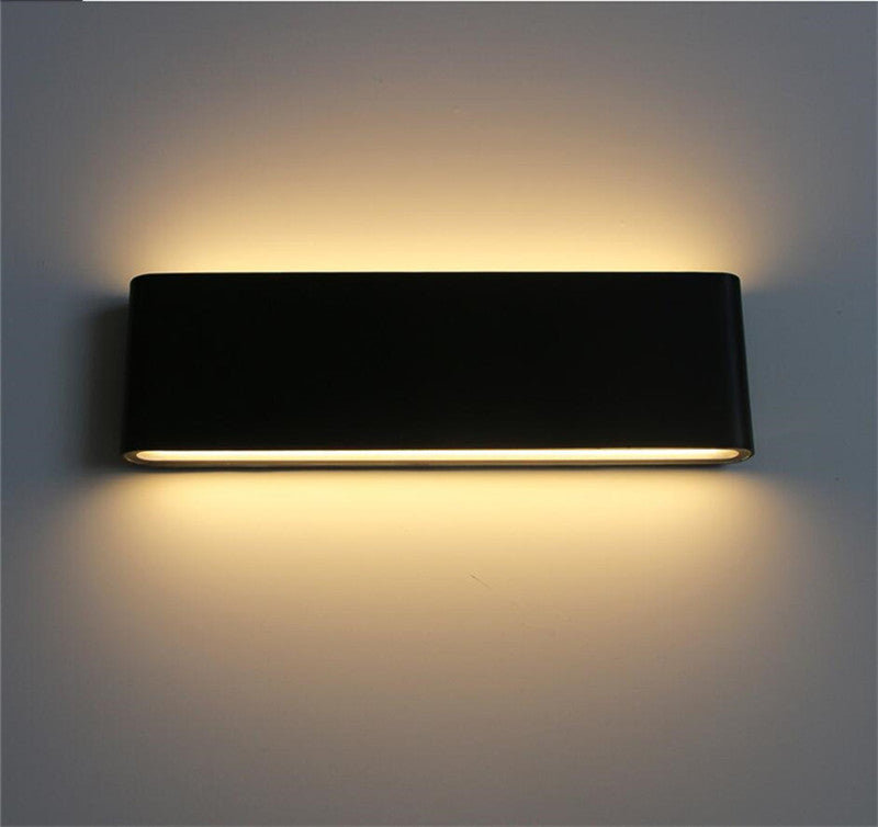 Waterproof Outdoor Wall Lamp with Weather Resistant Design Black NaLani