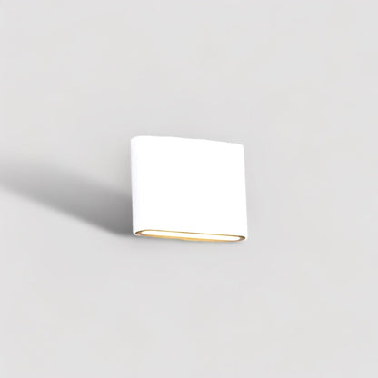 Waterproof Outdoor Wall Lamp with Weather Resistant Design NaLani