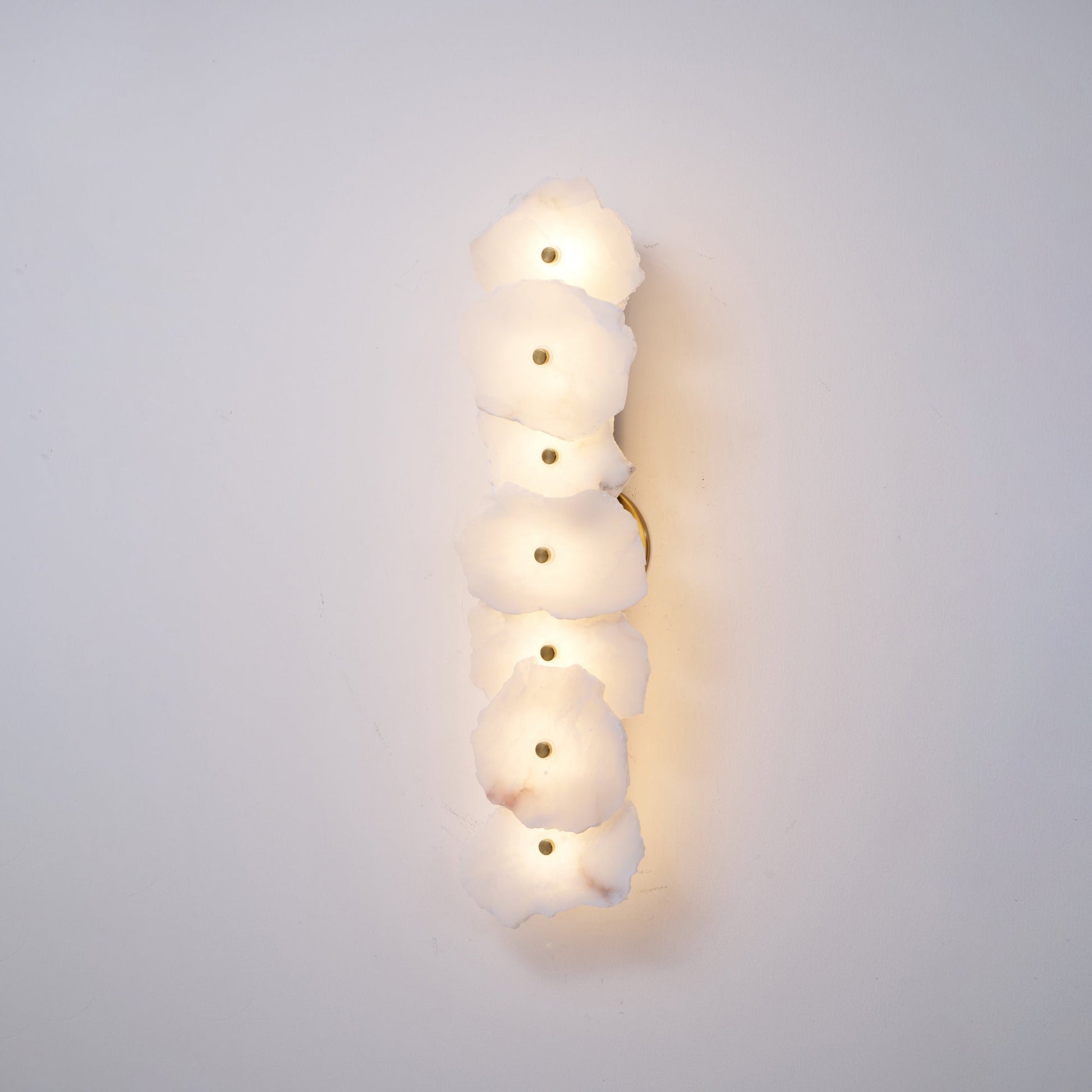 Alabaster Wall Lamp Sconce For Cozy Ambient Lighting NALANI