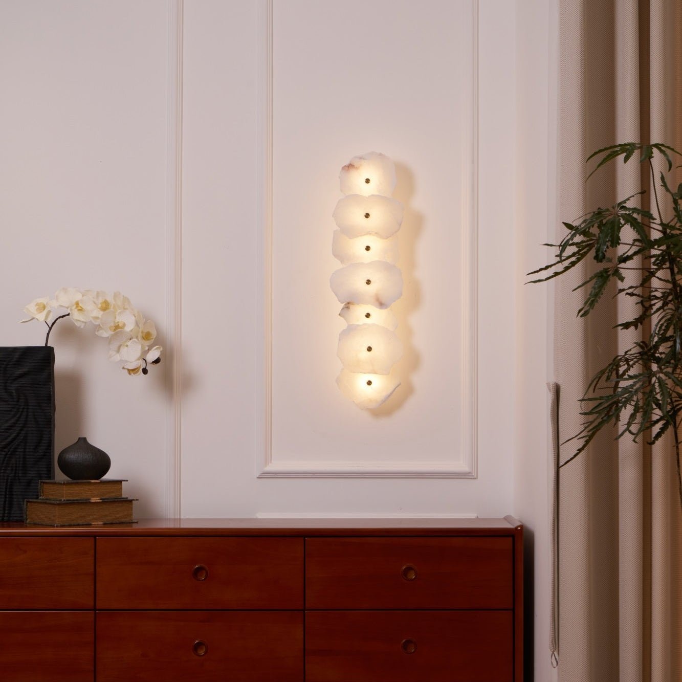 Alabaster Wall Lamp Sconce For Cozy Ambient Lighting NALANI