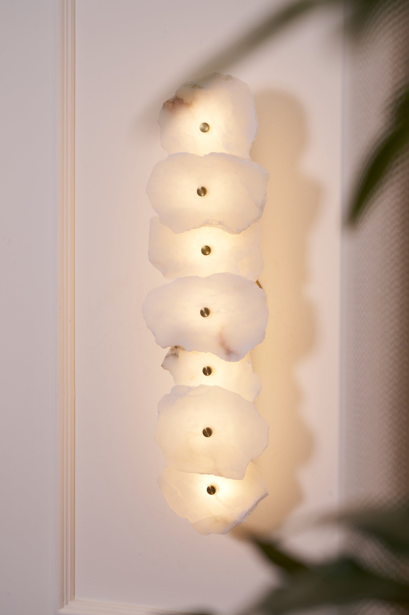 Alabaster Wall Lamp Sconce For Cozy Ambient Lighting NALANI