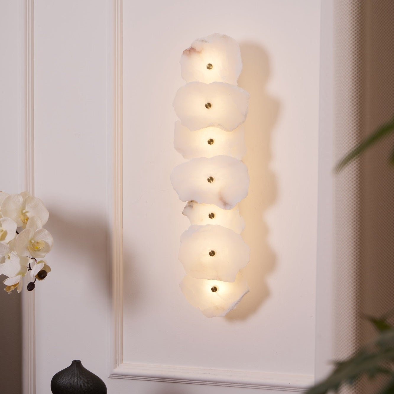 Alabaster Wall Lamp Sconce For Cozy Ambient Lighting NALANI
