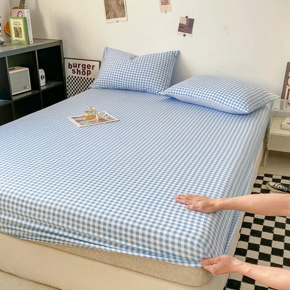 Classic Checkerboard Fitted Sheet for Minimalist Bedroom Decor NaLani