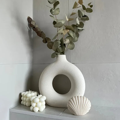 Minimalist Nordic Donut Design Vase for Home Decor NaLani