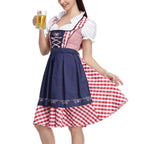 Bavorský dirndl – německé lidové šaty na Oktoberfest s zástěrou
