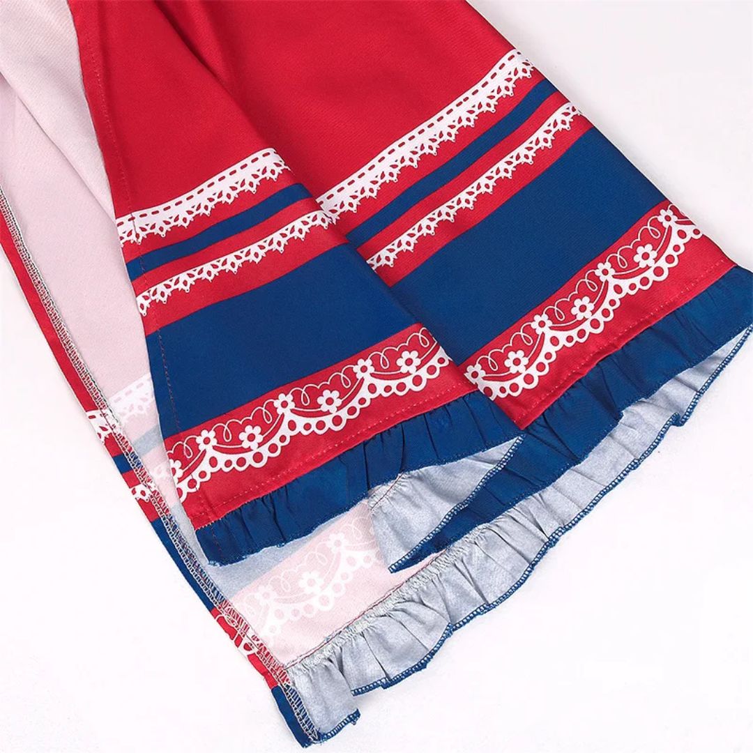 Červené a modré kostkované dirndl šaty – bavorský kostým na Oktoberfest sástěrou