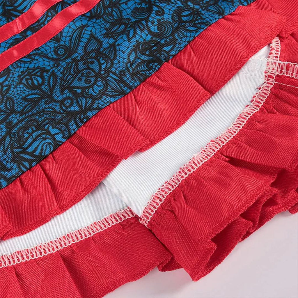 Červené a modré kostkované dirndl šaty – bavorský kostým na Oktoberfest sástěrou