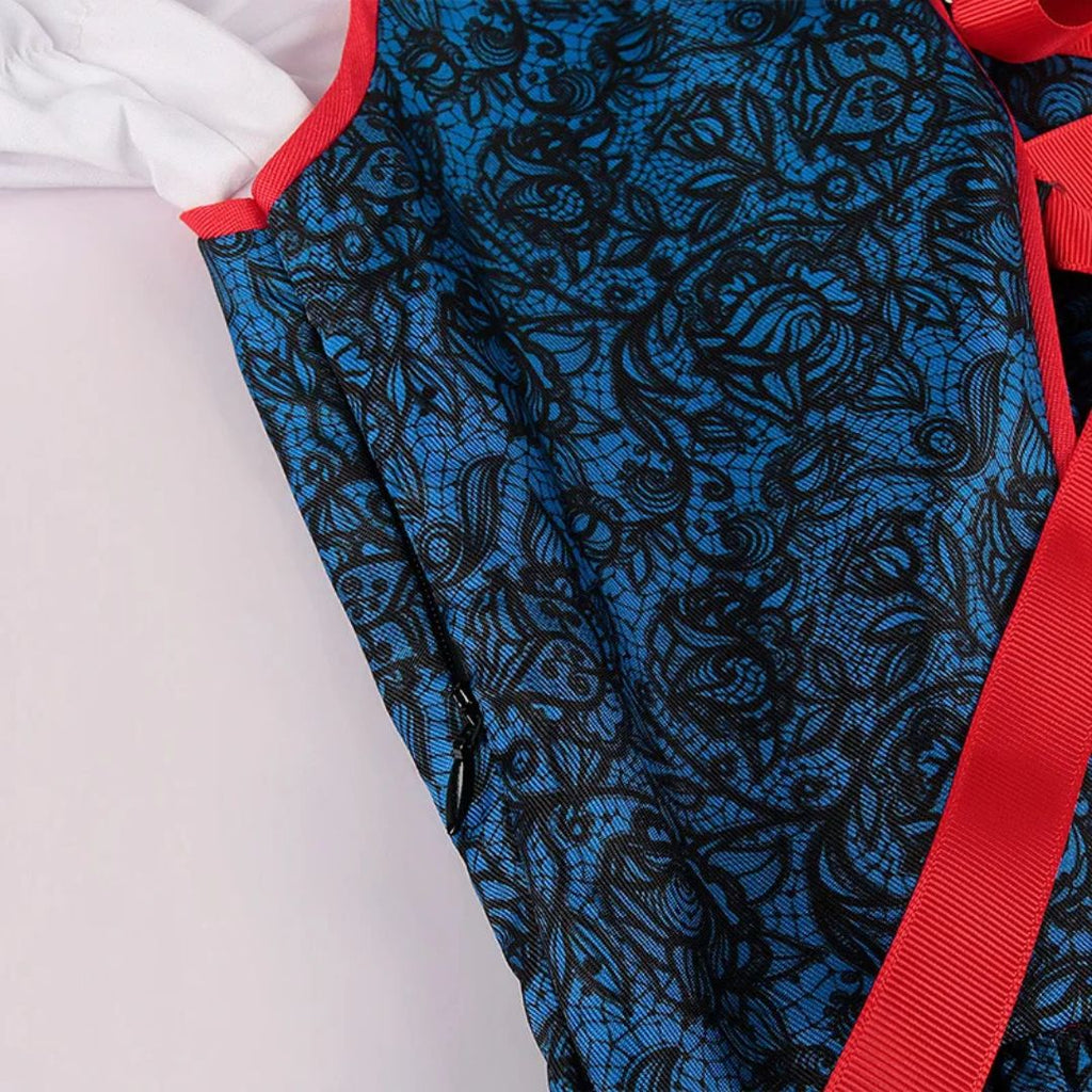 Červené a modré kostkované dirndl šaty – bavorský kostým na Oktoberfest sástěrou