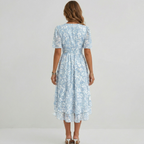 Vestito midi avvolgente da donna con stampa floreale, maniche corte, linea a trapezio, leggero