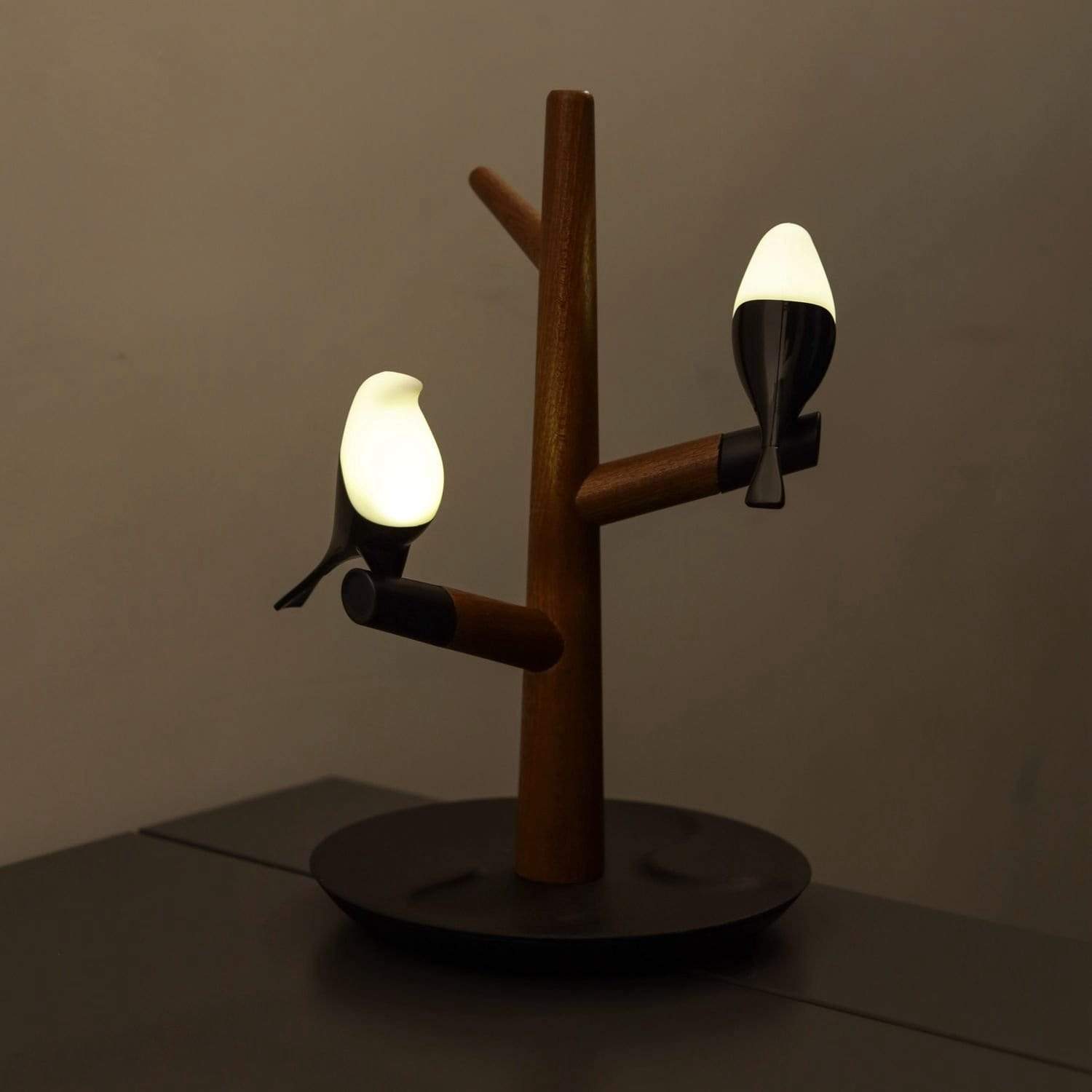 Bird’s Lamp – Versatile Lighting & Wireless Charging NALANI