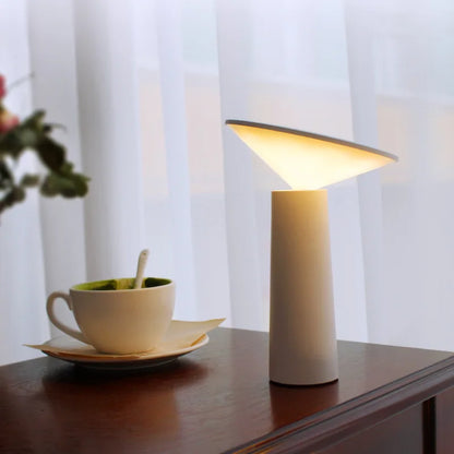 Bravaro | Premium Table Lamp Livingroom - Stylish Lighting Options White NaLani