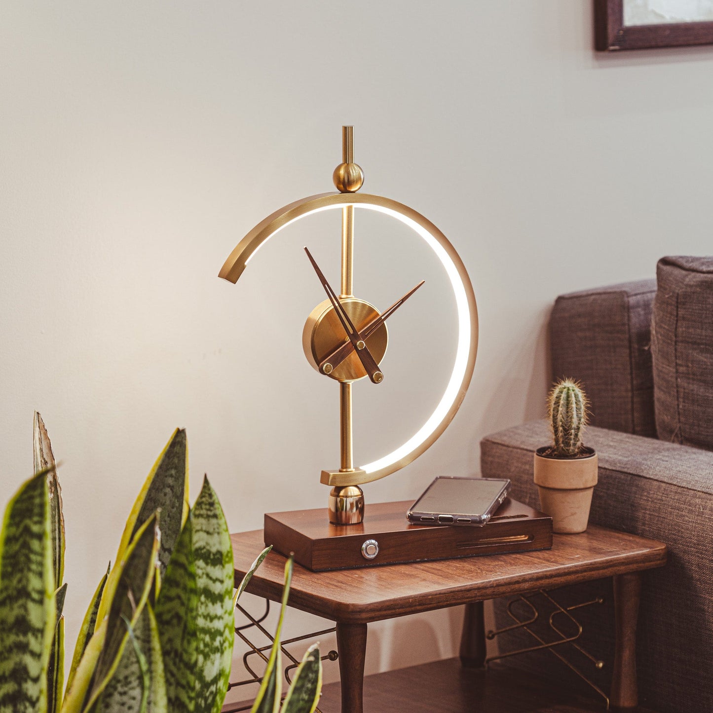 Fiorani Casa | Wireless Clock Lamp with charger NALANI