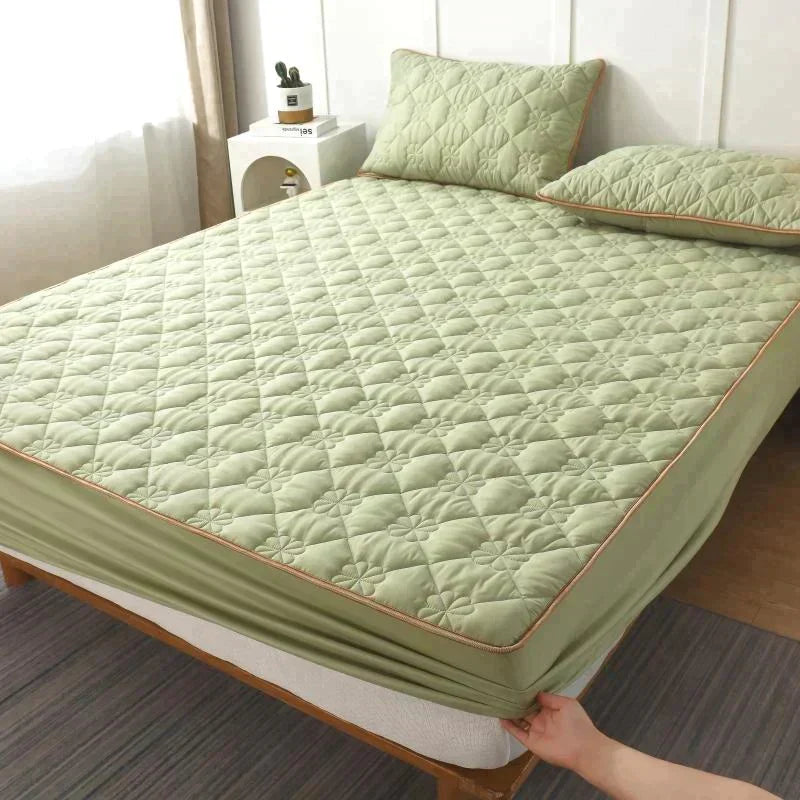Ultra Soft Duvet Cover Set With 2 Pillowcases For Comfort Green NALANI