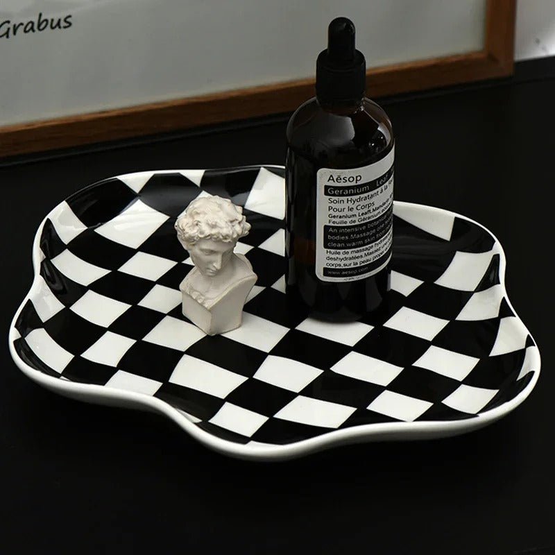 Retro Checkered Tray For Picnic And Home Decor Atmosphere - Nalani - UK Fashion Clothing and Decor
