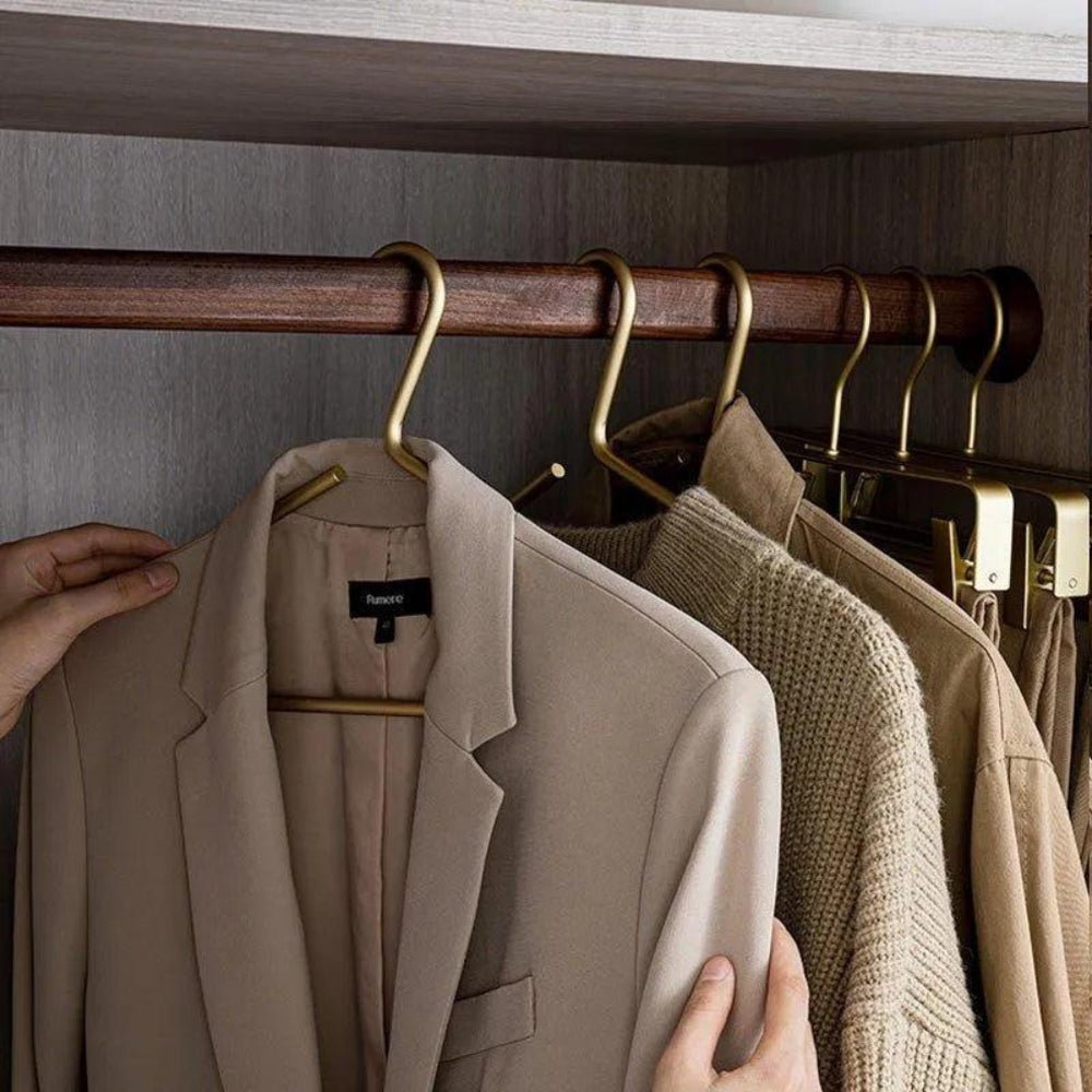 Set Of 5 Clothes Hangers For Sleek Wardrobe Organization - Nalani - UK Fashion Clothing and Decor