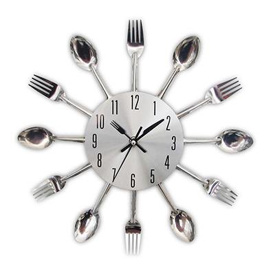 Cutlery Metal Kitchen Wall Clock - Spoon & Fork, Unique & Modern Silver NALANI