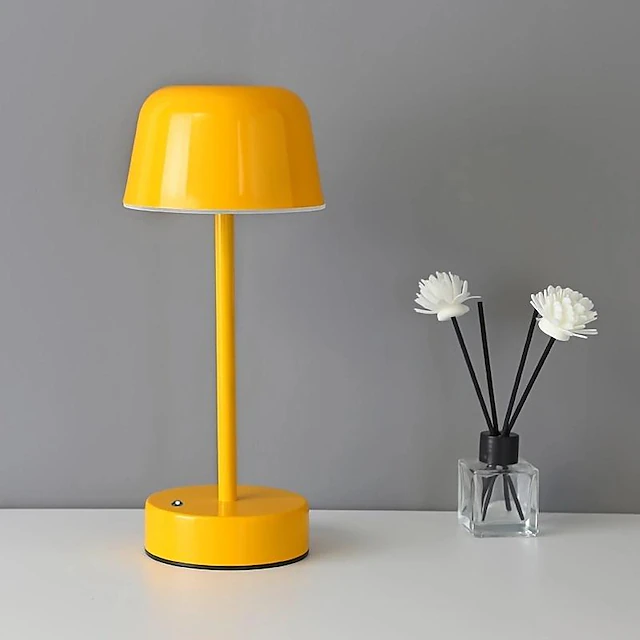 Navetti | Portable Cordless Rechargeable Iron Table Lamp - Dimmable Light NALANI