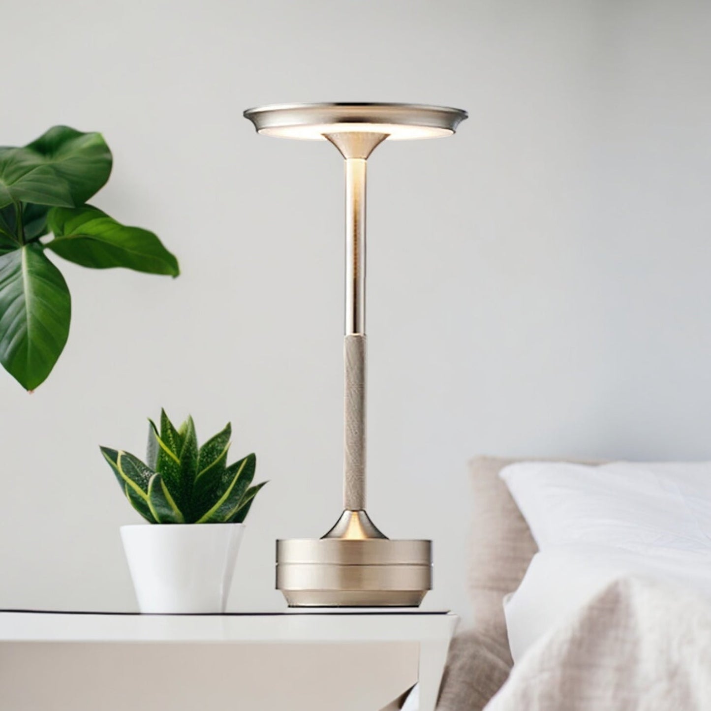 Wireless Modern Aura Table Lamp – Touch Control Scandinavian Design Silver NALANI