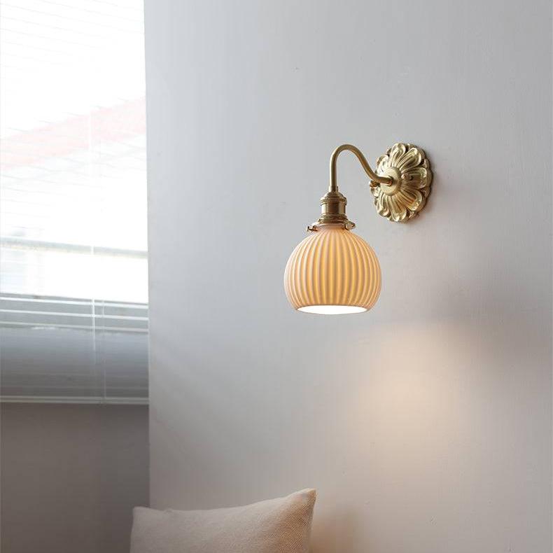 Navetti | Brass And Ceramic Wall Light For Elegant Interiors Veron NALANI