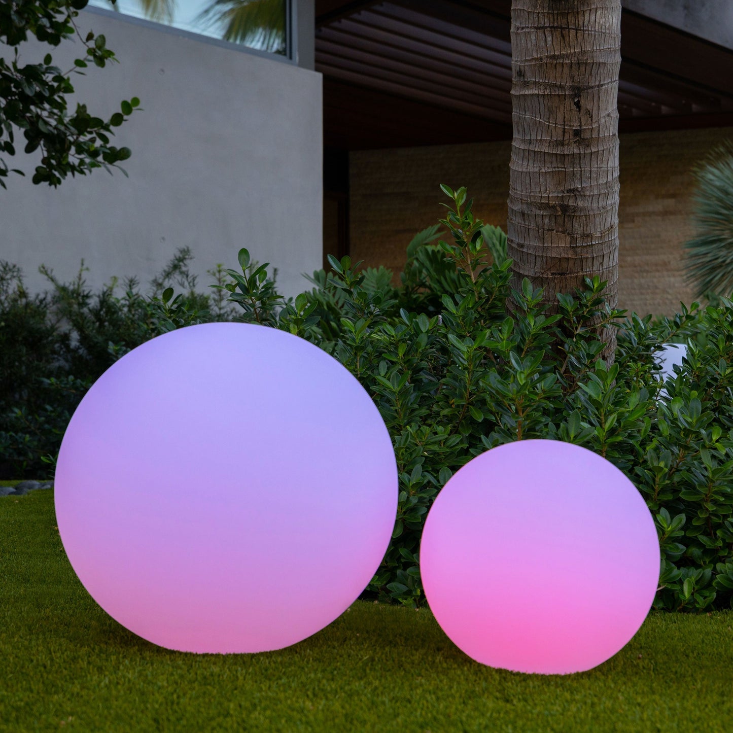 Velvòi | Garden Light with Remote Control and 16 Colors Options NALANI
