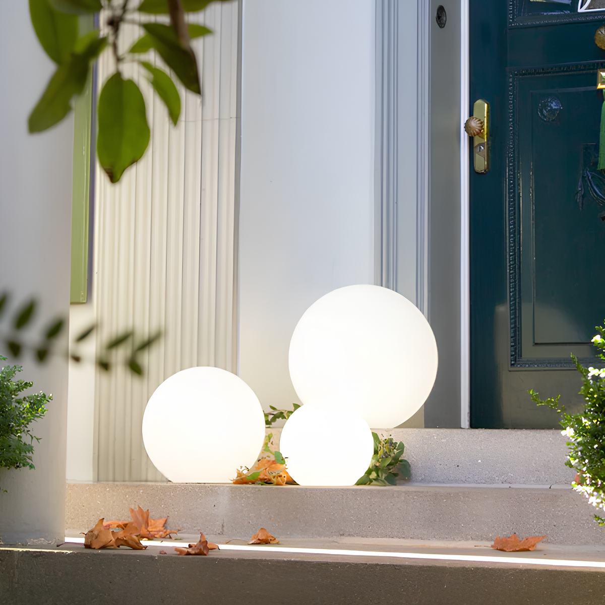 Velvòi | Garden Light with Remote Control and 16 Colors Options NALANI